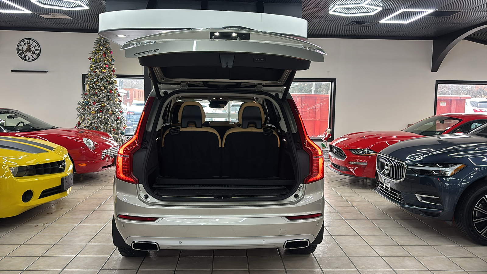 Car Connection Superstore - Used vehicle - SUV VOLVO XC90 HYBRID 2016
