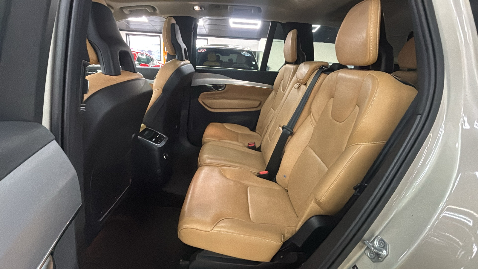 Car Connection Superstore - Used vehicle - SUV VOLVO XC90 HYBRID 2016