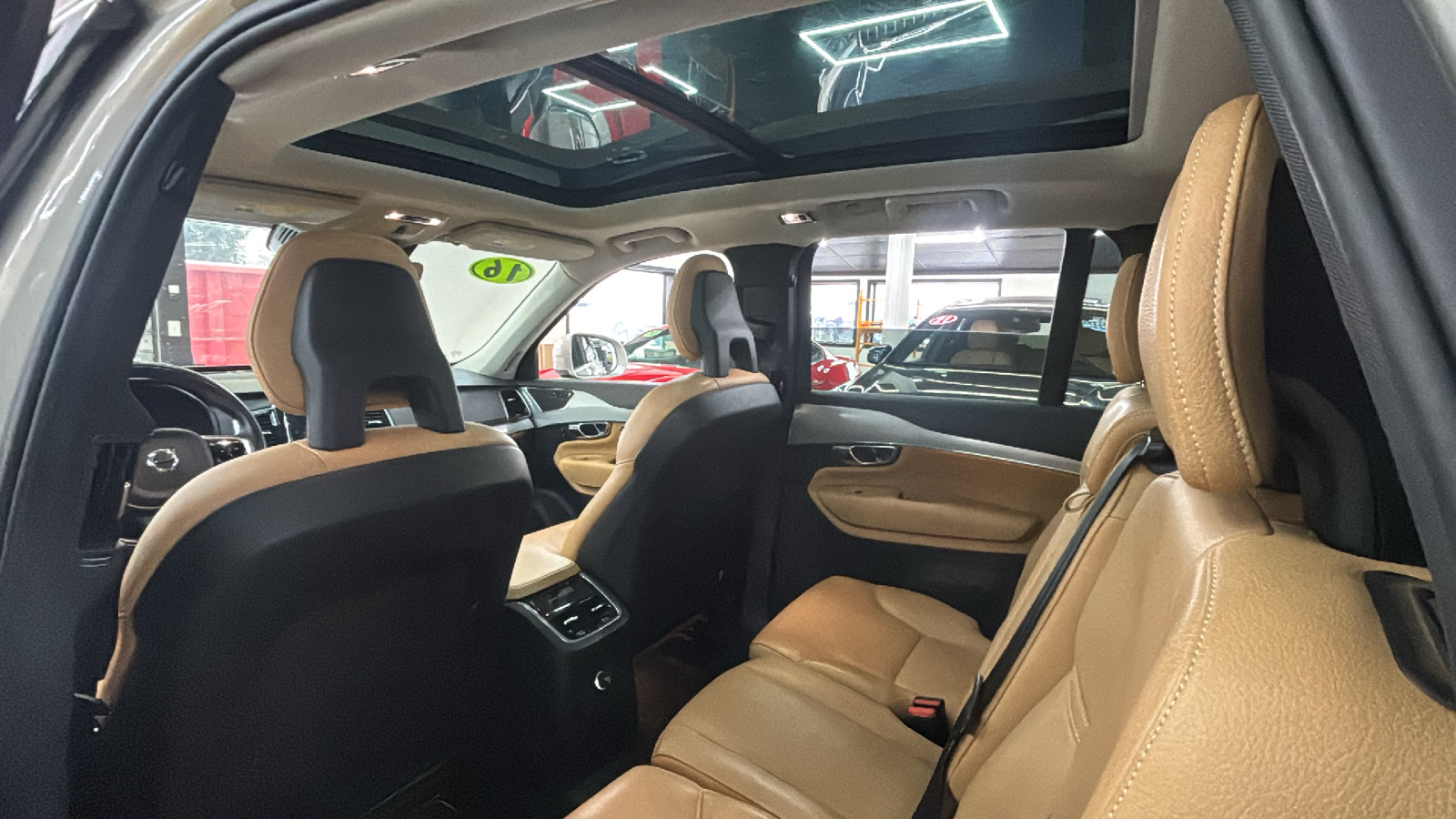 Car Connection Superstore - Used vehicle - SUV VOLVO XC90 HYBRID 2016