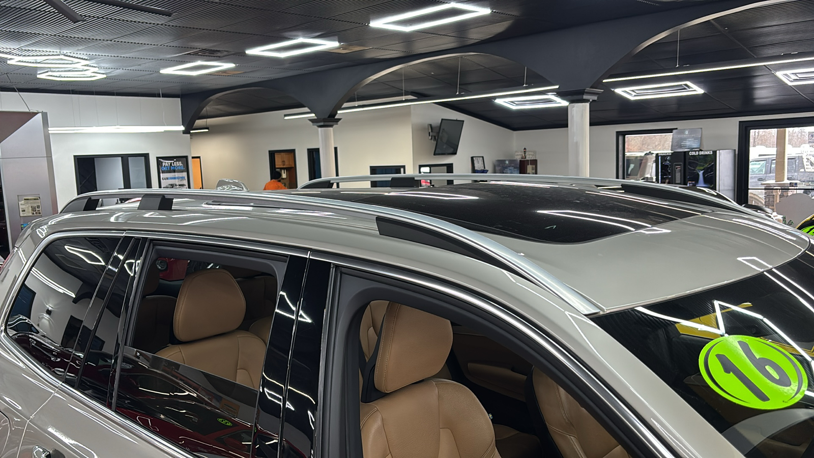 Car Connection Superstore - Used vehicle - SUV VOLVO XC90 HYBRID 2016