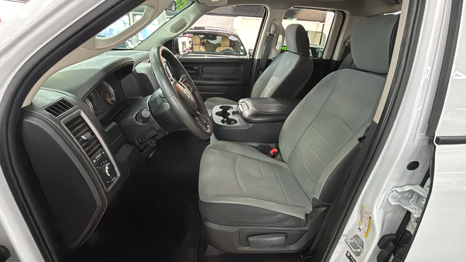 Car Connection Superstore - Used vehicle - TRUCK RAM 1500 CLASSIC 2022