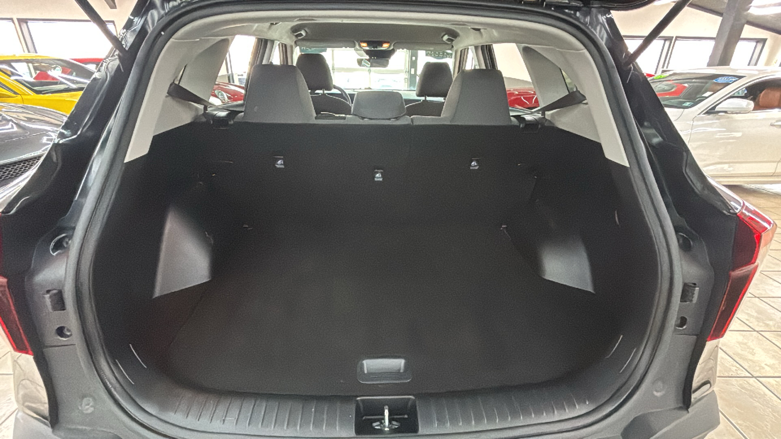 Car Connection Superstore - Used vehicle - SUV KIA SELTOS 2024