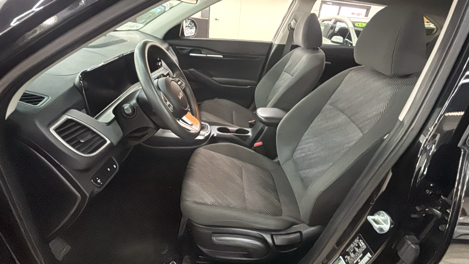 Car Connection Superstore - Used vehicle - SUV KIA SELTOS 2024