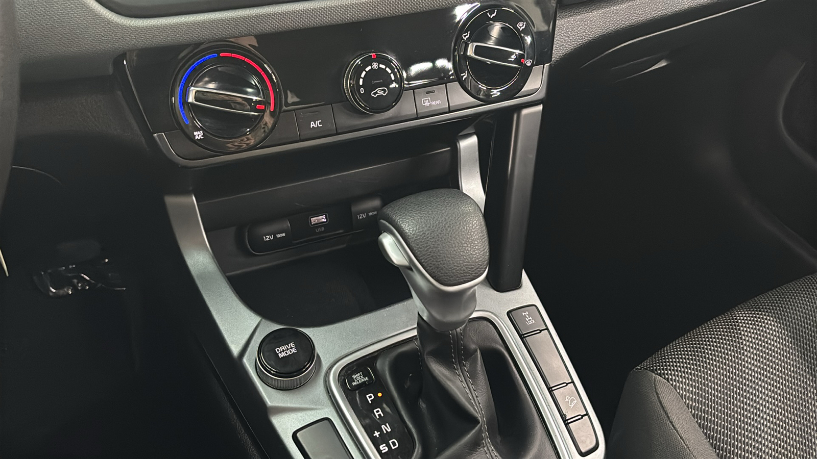 Car Connection Superstore - Used vehicle - SUV KIA SELTOS 2024