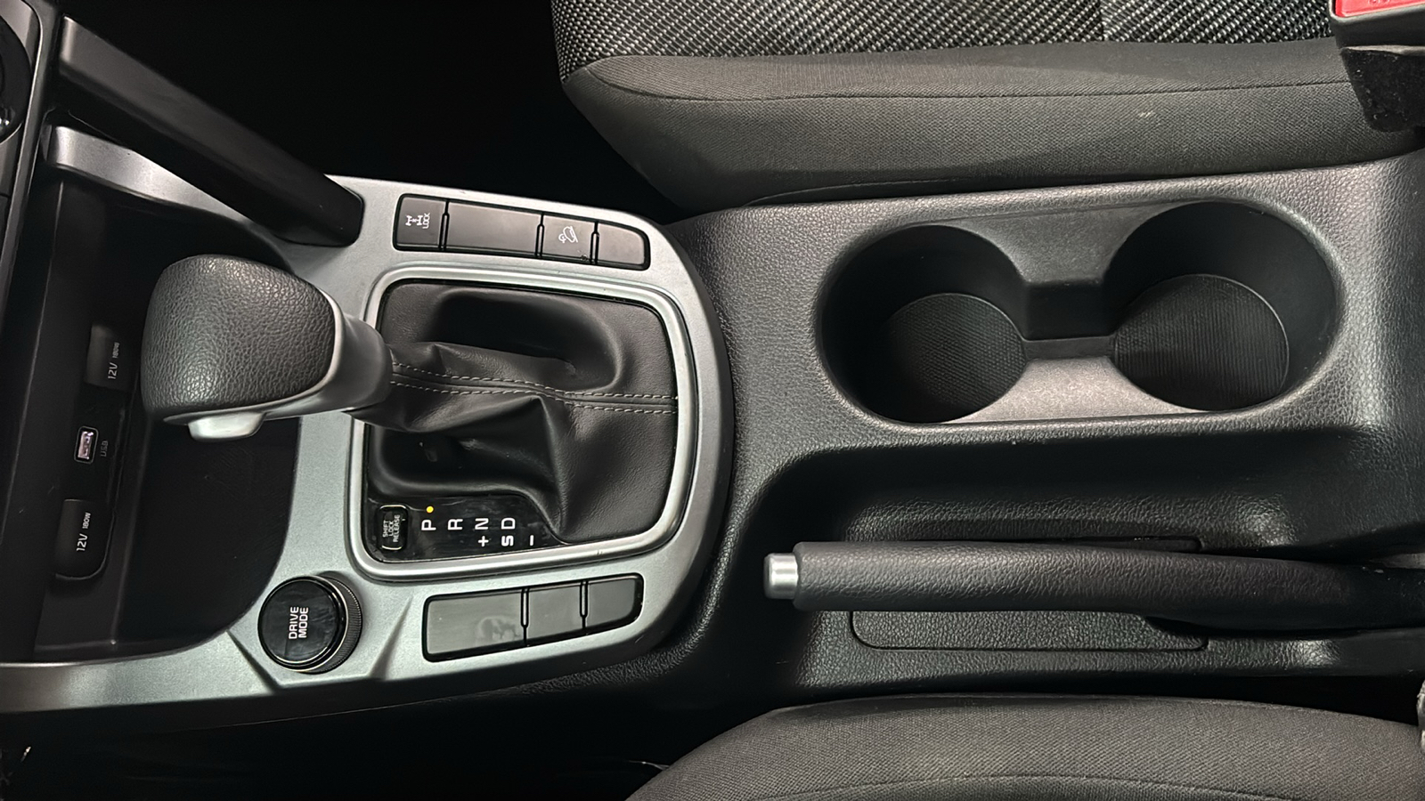 Car Connection Superstore - Used vehicle - SUV KIA SELTOS 2024