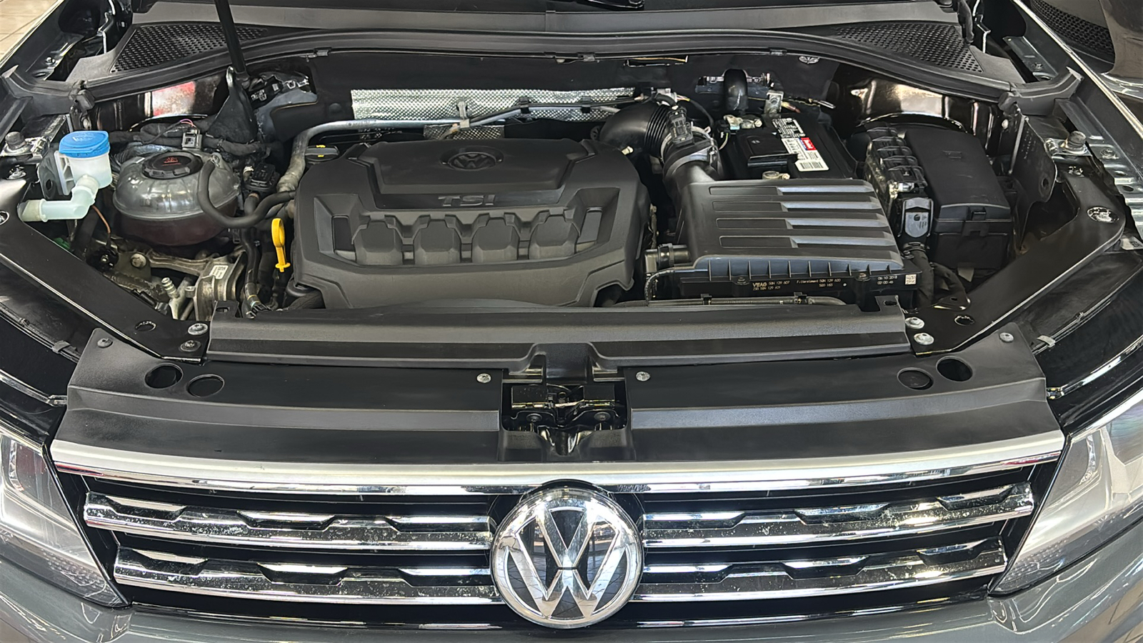 Car Connection Superstore - Used vehicle - SUV VOLKSWAGEN TIGUAN 2019