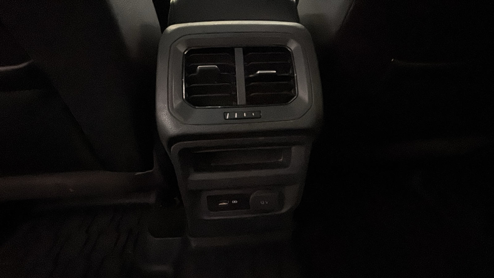 Car Connection Superstore - Used vehicle - SUV VOLKSWAGEN TIGUAN 2019