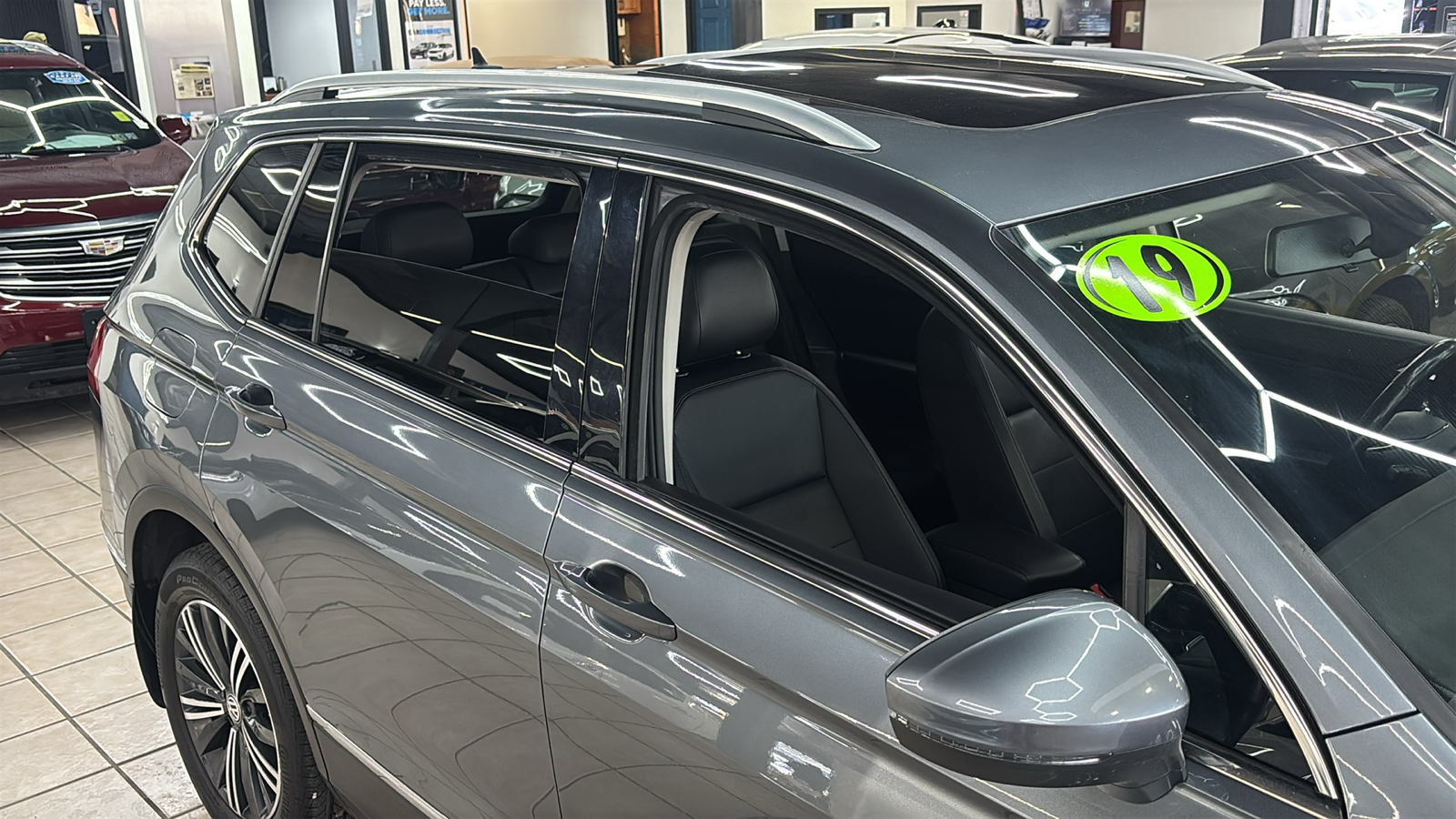 Car Connection Superstore - Used vehicle - SUV VOLKSWAGEN TIGUAN 2019