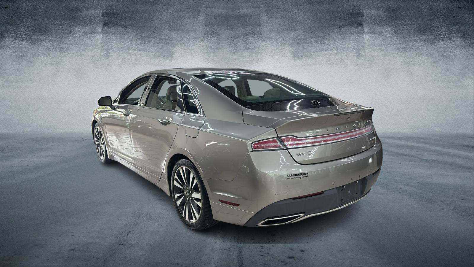 Car Connection Superstore - Used vehicle - SEDAN LINCOLN MKZ 2018