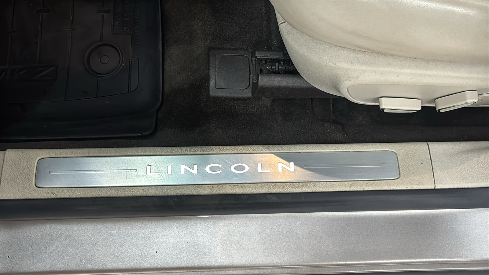 Car Connection Superstore - Used vehicle - SEDAN LINCOLN MKZ 2018