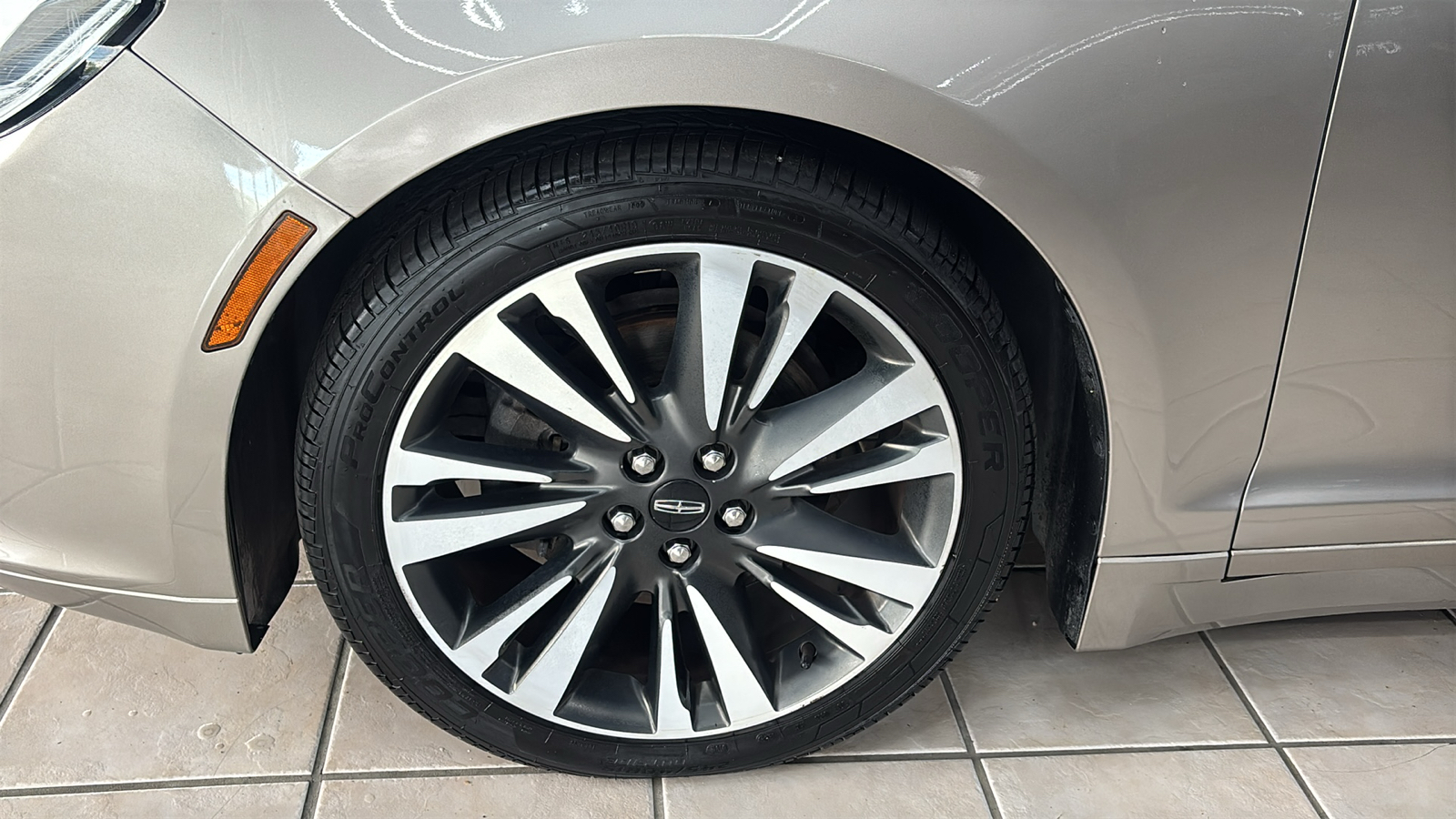 Car Connection Superstore - Used vehicle - SEDAN LINCOLN MKZ 2018