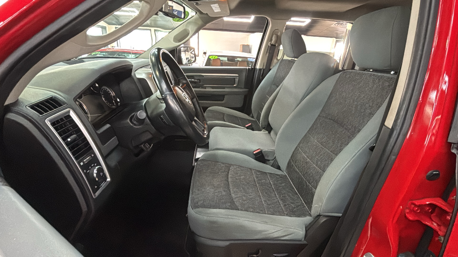 Car Connection Superstore - Used vehicle - TRUCK RAM 1500 CLASSIC 2019