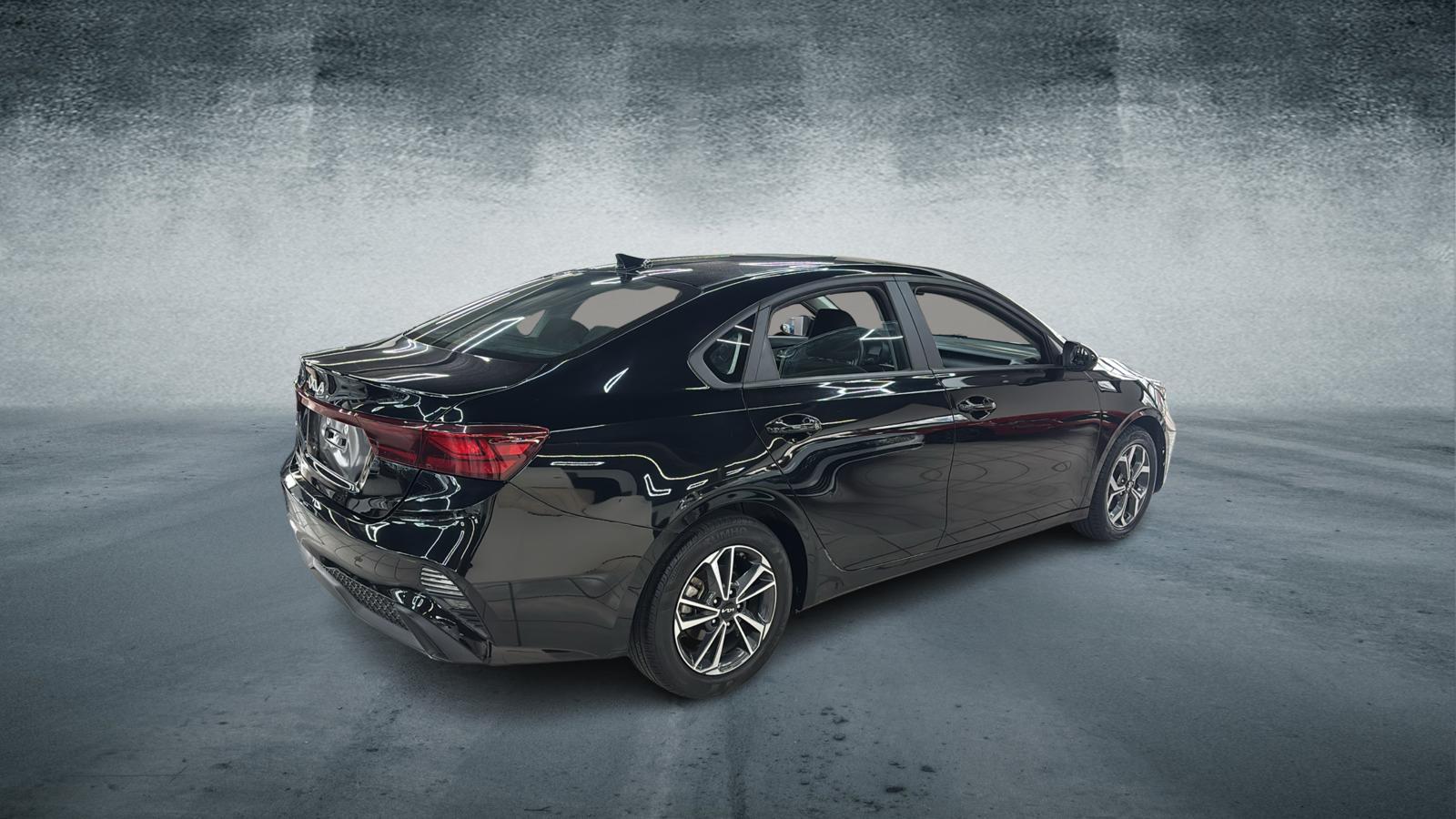 Car Connection Superstore - Used vehicle - SEDAN KIA FORTE 2024