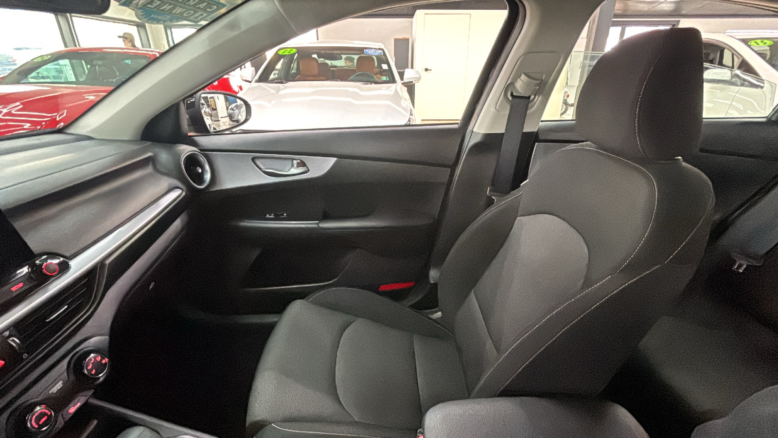 Car Connection Superstore - Used vehicle - SEDAN KIA FORTE 2024