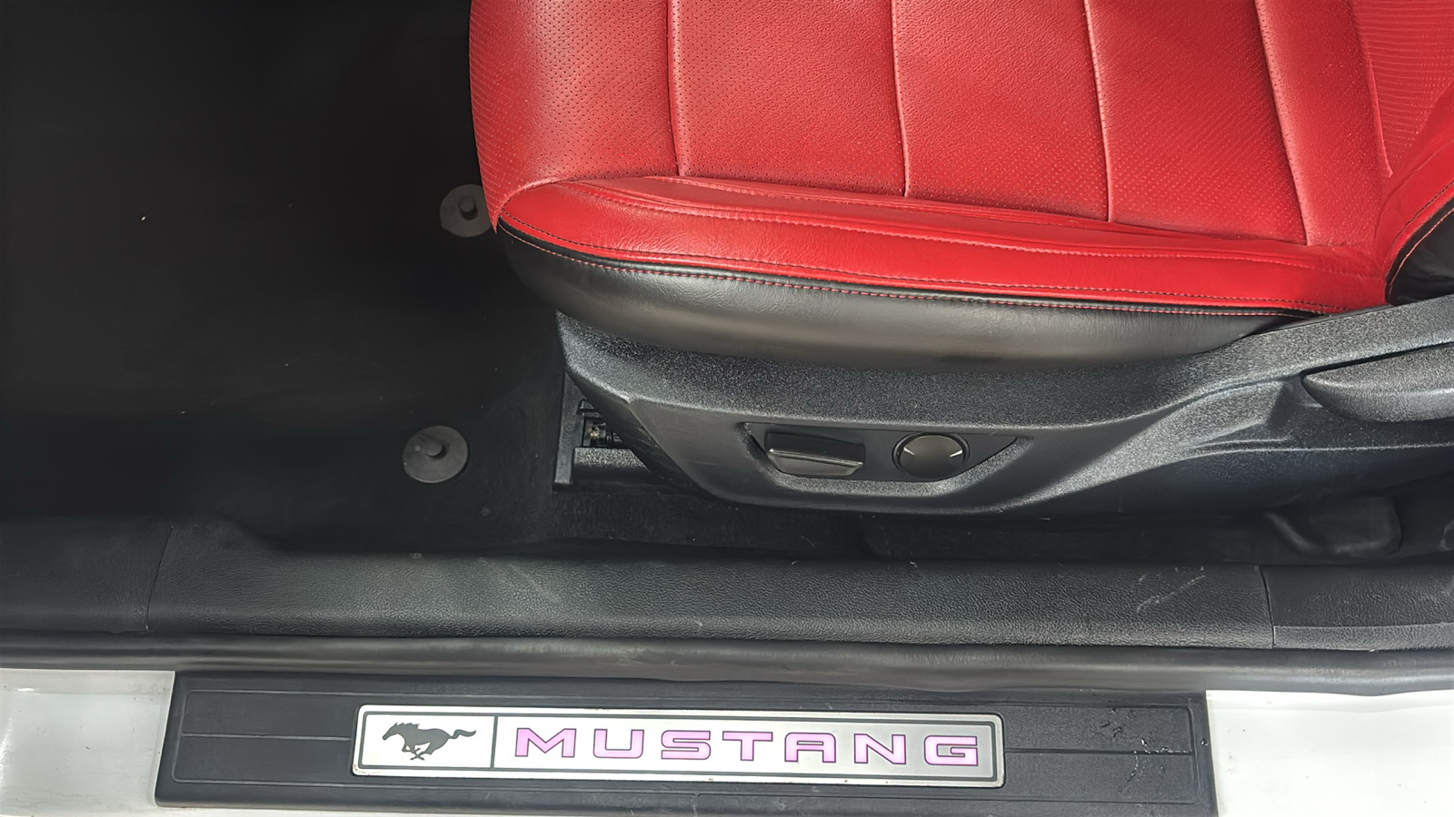 Car Connection Superstore - Used vehicle - COUPE FORD MUSTANG 2021