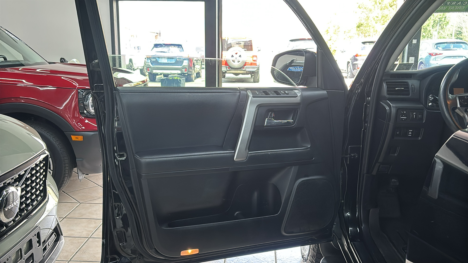 Car Connection Superstore - Used vehicle - SUV TOYOTA 4RUNNER 2020