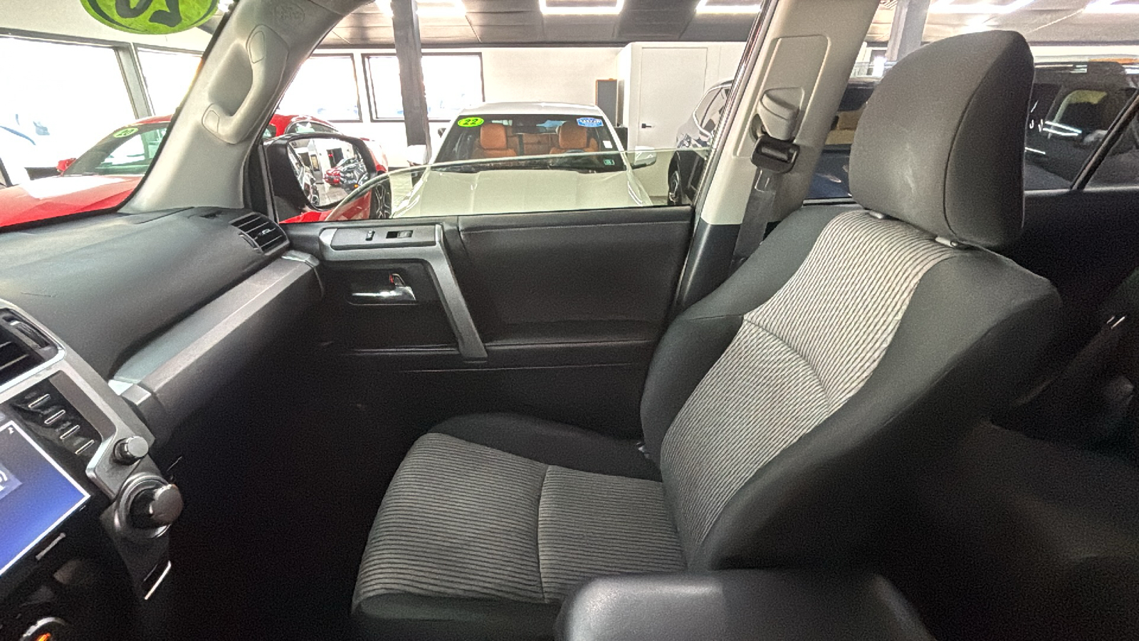 Car Connection Superstore - Used vehicle - SUV TOYOTA 4RUNNER 2020