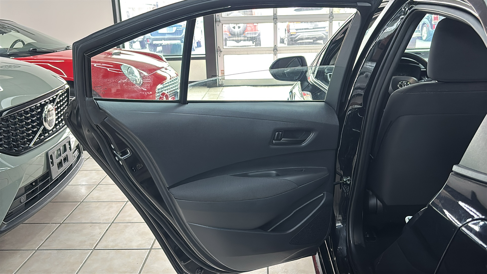 Car Connection Superstore - Used vehicle - SEDAN TOYOTA COROLLA 2025