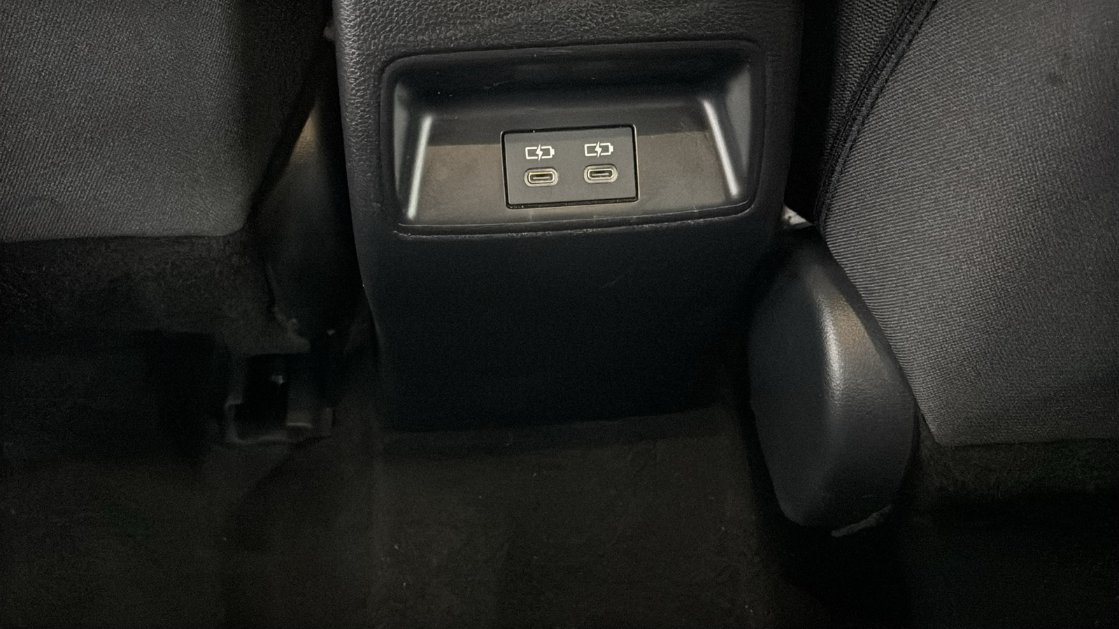 Car Connection Superstore - Used vehicle - SEDAN TOYOTA COROLLA 2025