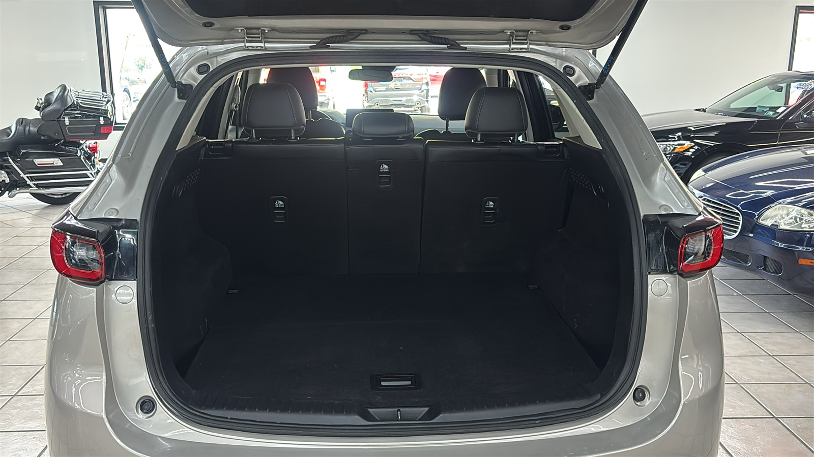 Car Connection Superstore - Used vehicle - SUV MAZDA CX-5 2025