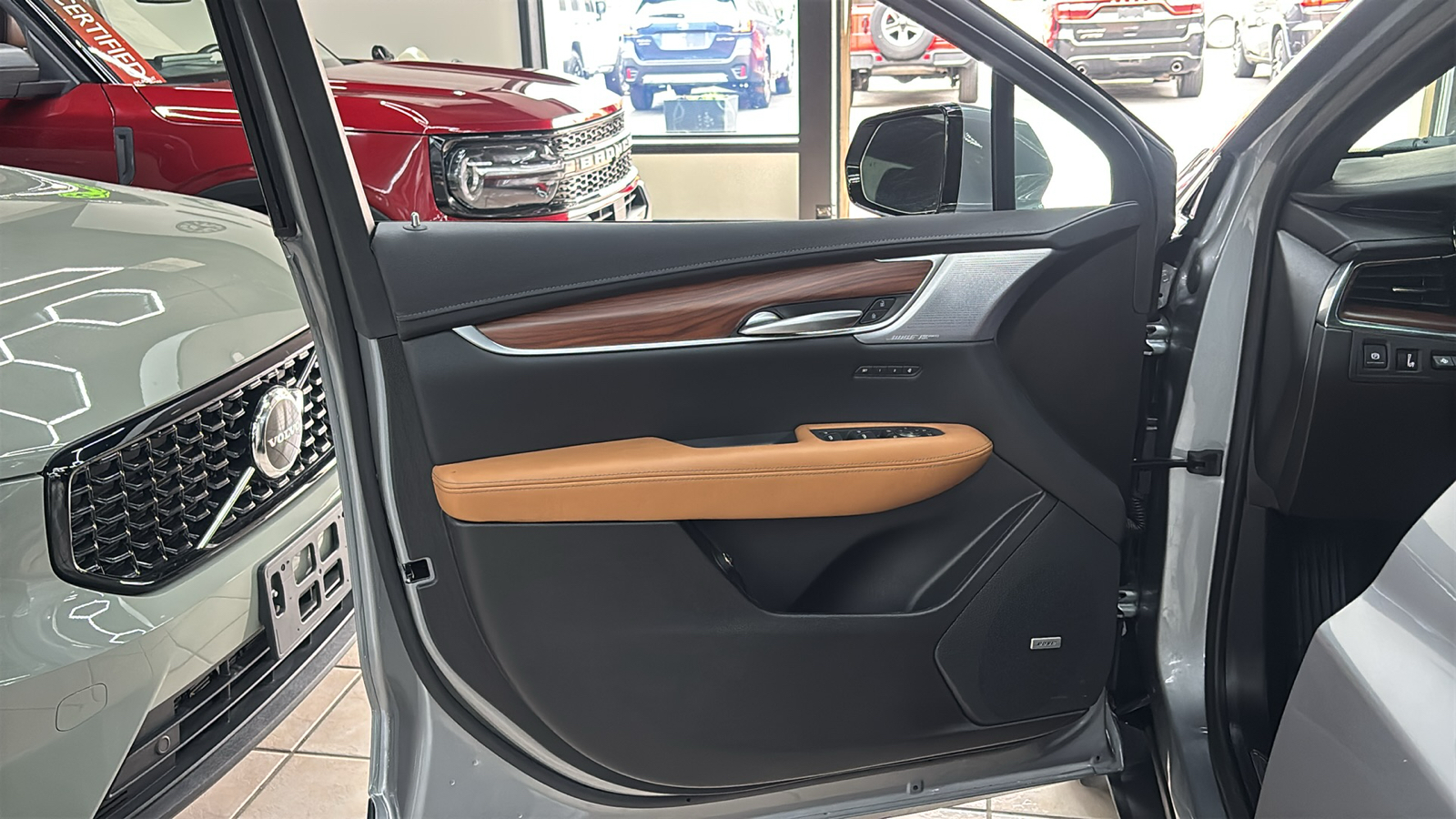 Car Connection Superstore - Used vehicle - SUV CADILLAC XT5 PREMIUM LUXURY 2026