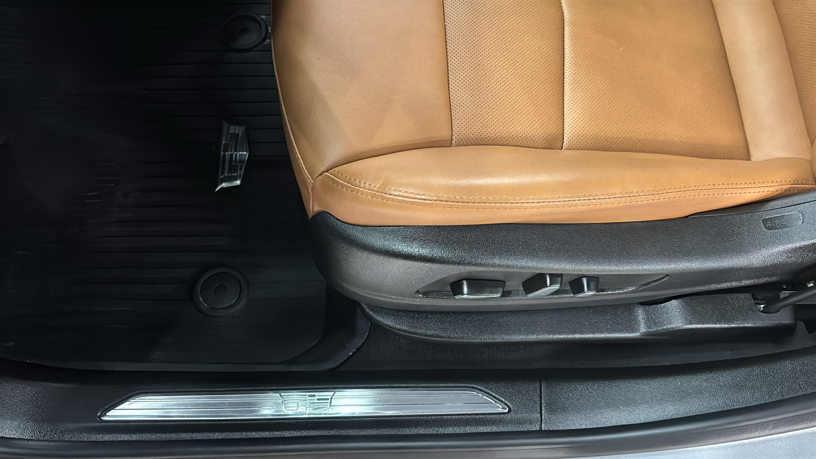 Car Connection Superstore - Used vehicle - SUV CADILLAC XT5 PREMIUM LUXURY 2026