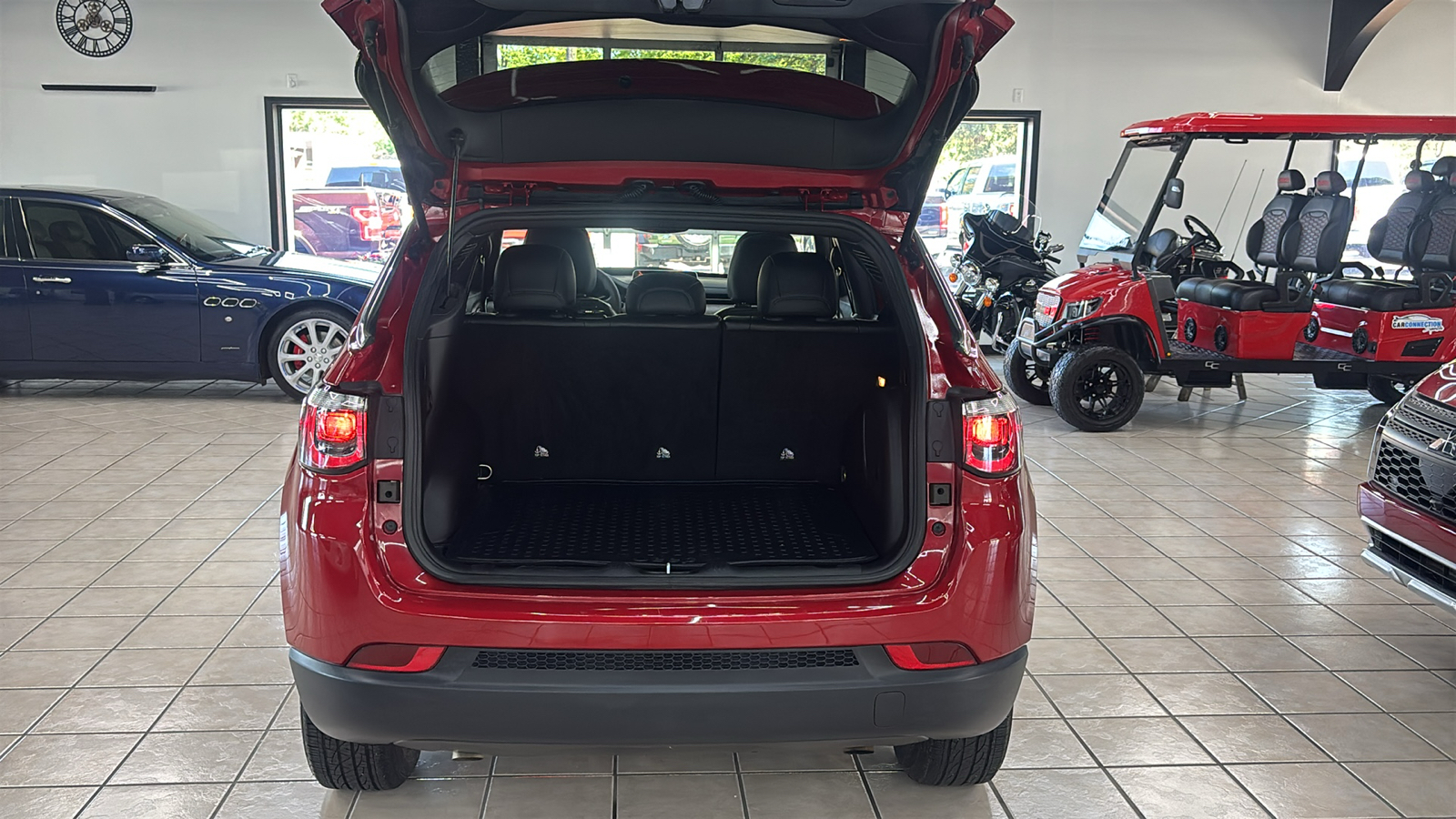 Car Connection Superstore - Used vehicle - SUV JEEP COMPASS 2025