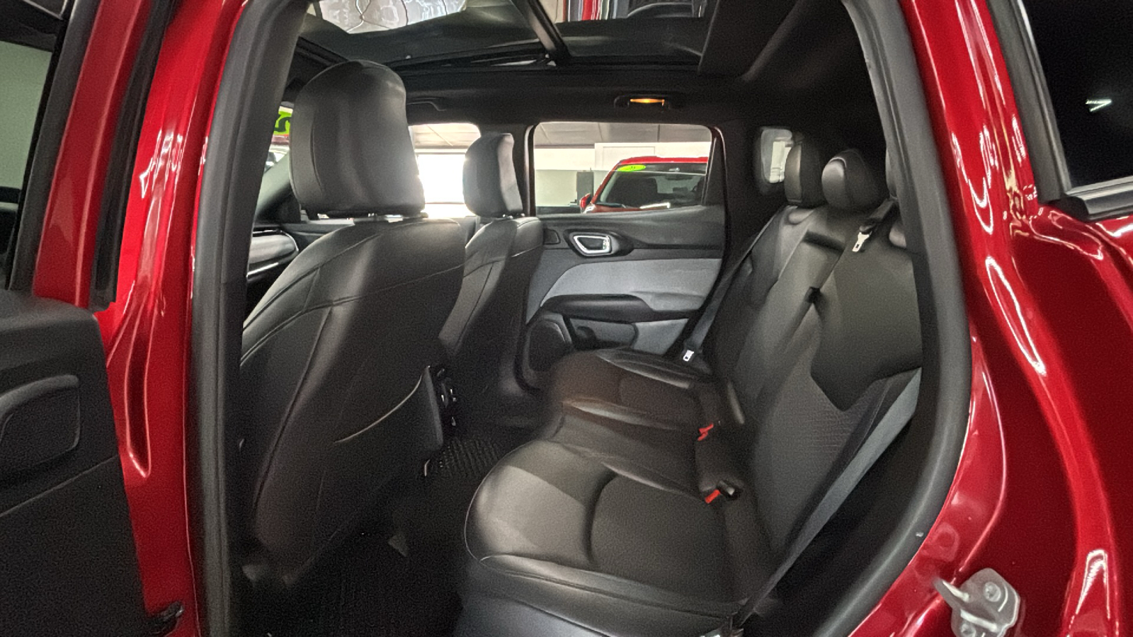 Car Connection Superstore - Used vehicle - SUV JEEP COMPASS 2025