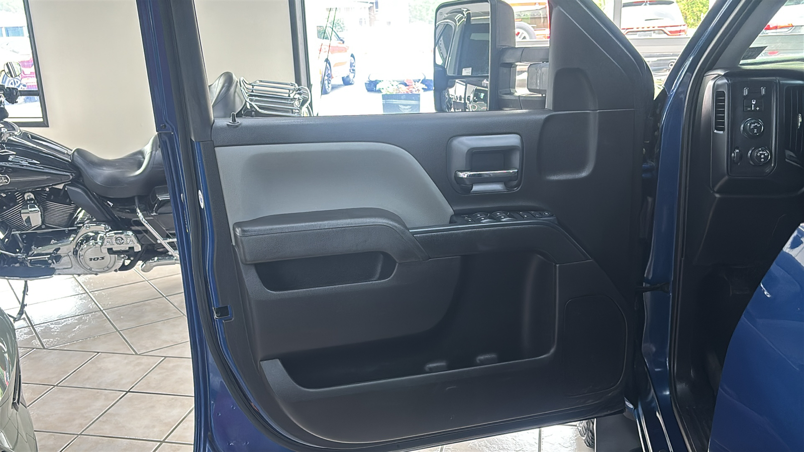 Car Connection Superstore - Used vehicle - TRUCK GMC SIERRA 1500 QD 2017