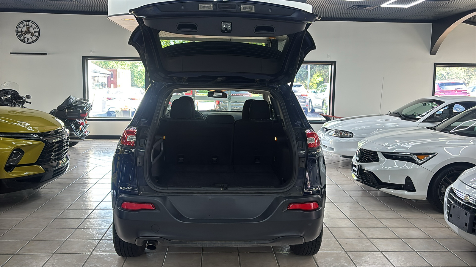 Car Connection Superstore - Used vehicle - SUV JEEP CHEROKEE 2016