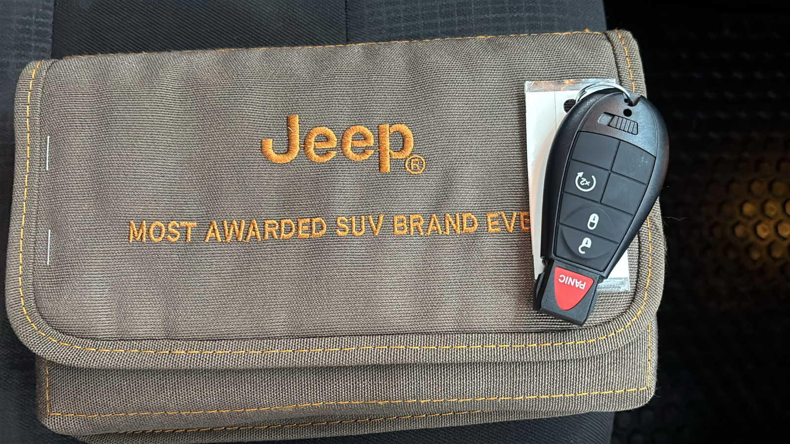 Car Connection Superstore - Used vehicle - SUV JEEP CHEROKEE 2016