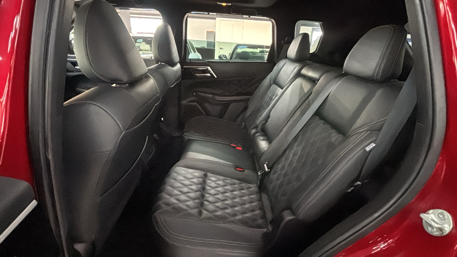 Car Connection Superstore - Used vehicle - SUV MITSUBISHI OUTLANDER 2023