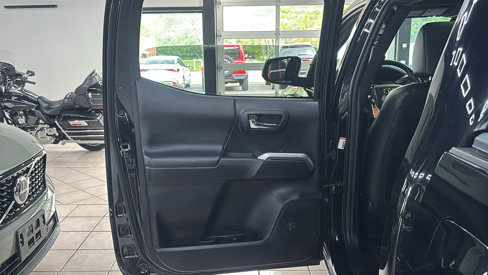Car Connection Superstore - Used vehicle - TRUCK TOYOTA TACOMA 4WD 2020