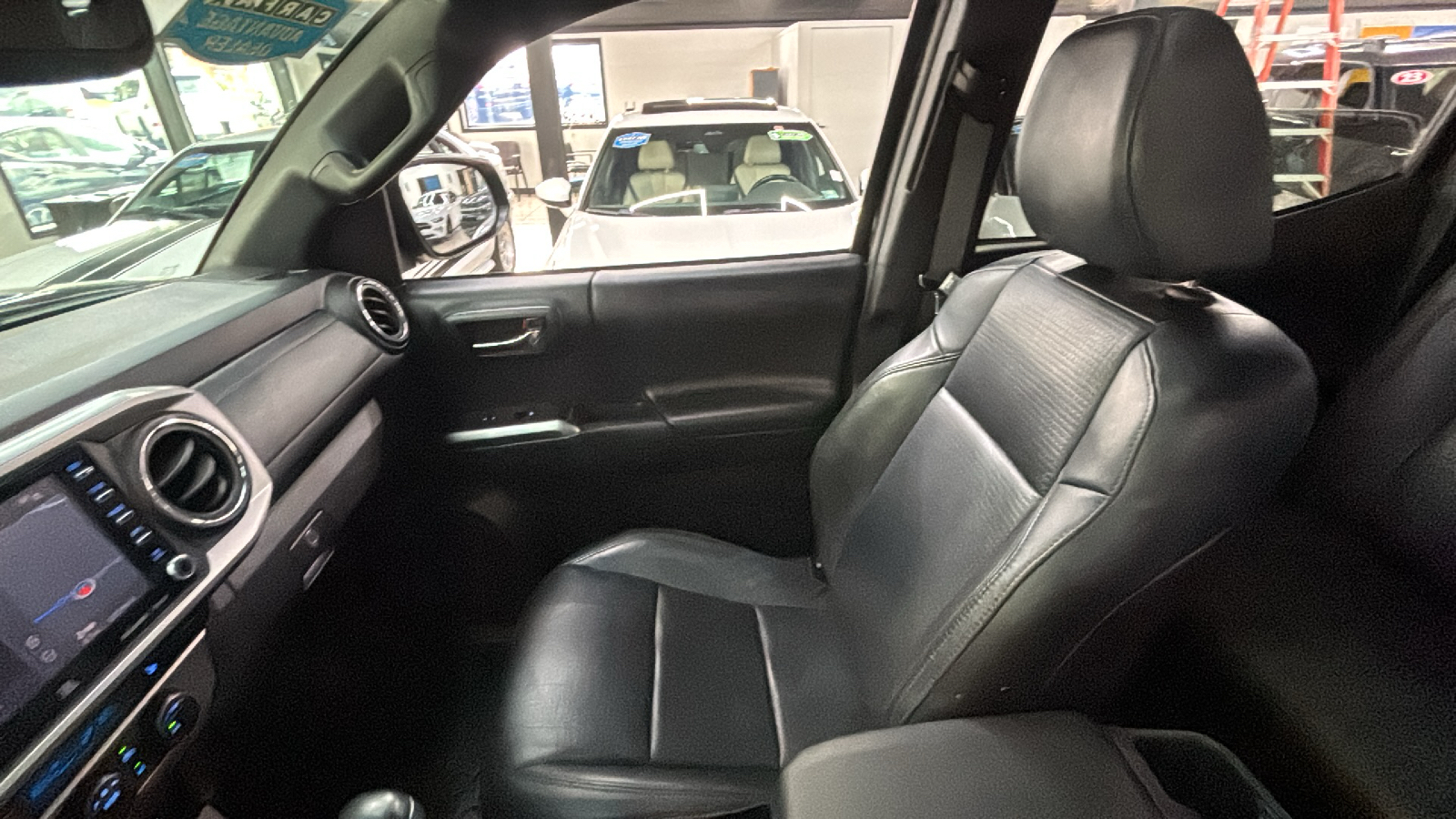 Car Connection Superstore - Used vehicle - TRUCK TOYOTA TACOMA 4WD 2020