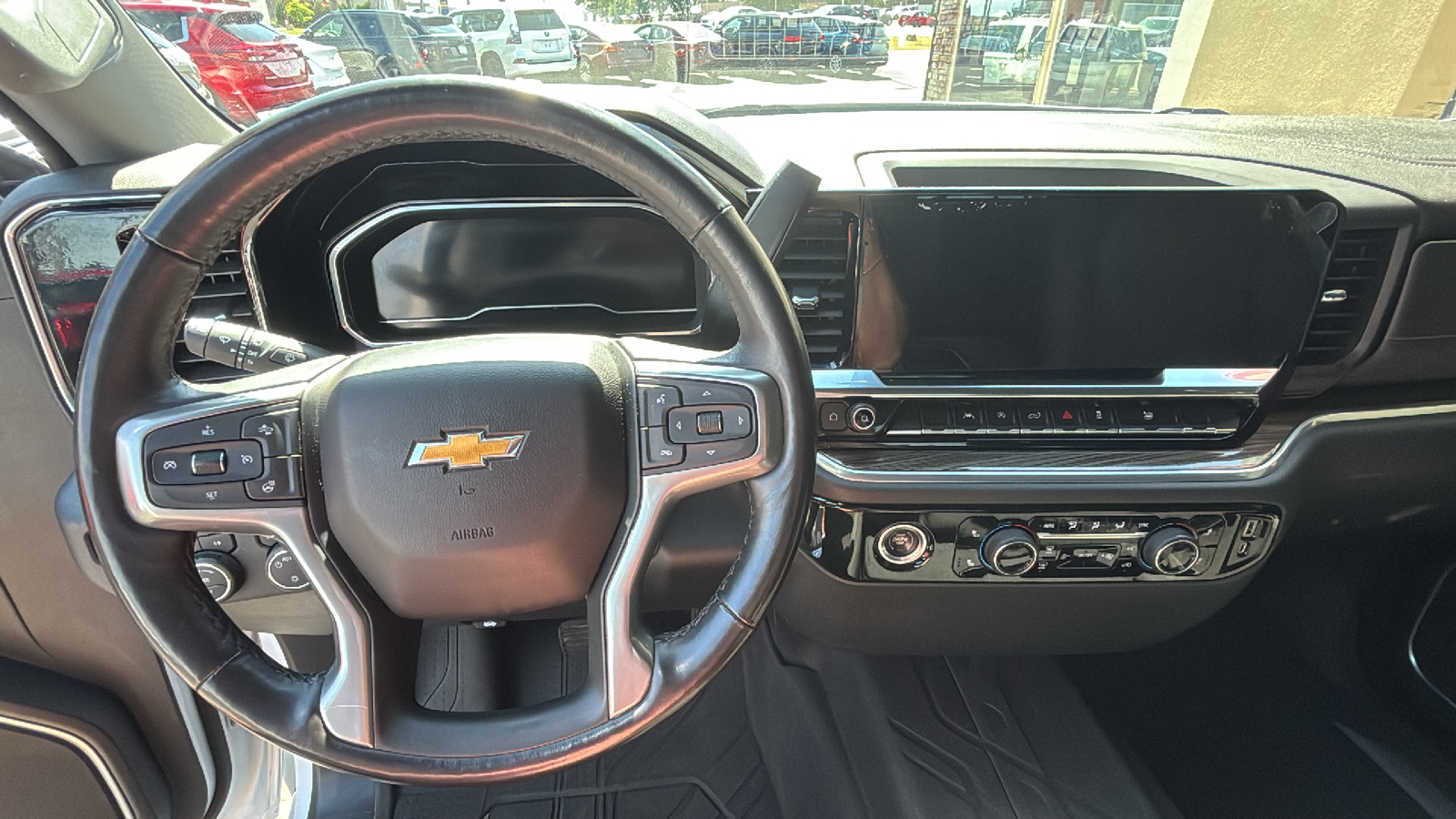 Car Connection Superstore - Used vehicle - TRUCK CHEVROLET 1500 CREW 2022