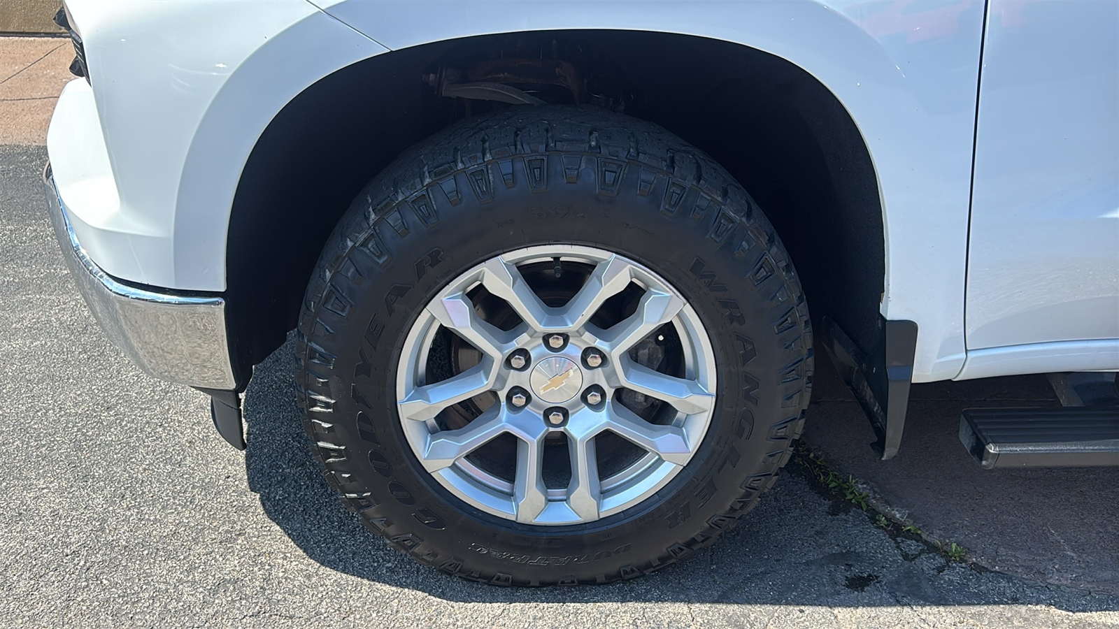 Car Connection Superstore - Used vehicle - TRUCK CHEVROLET 1500 CREW 2022