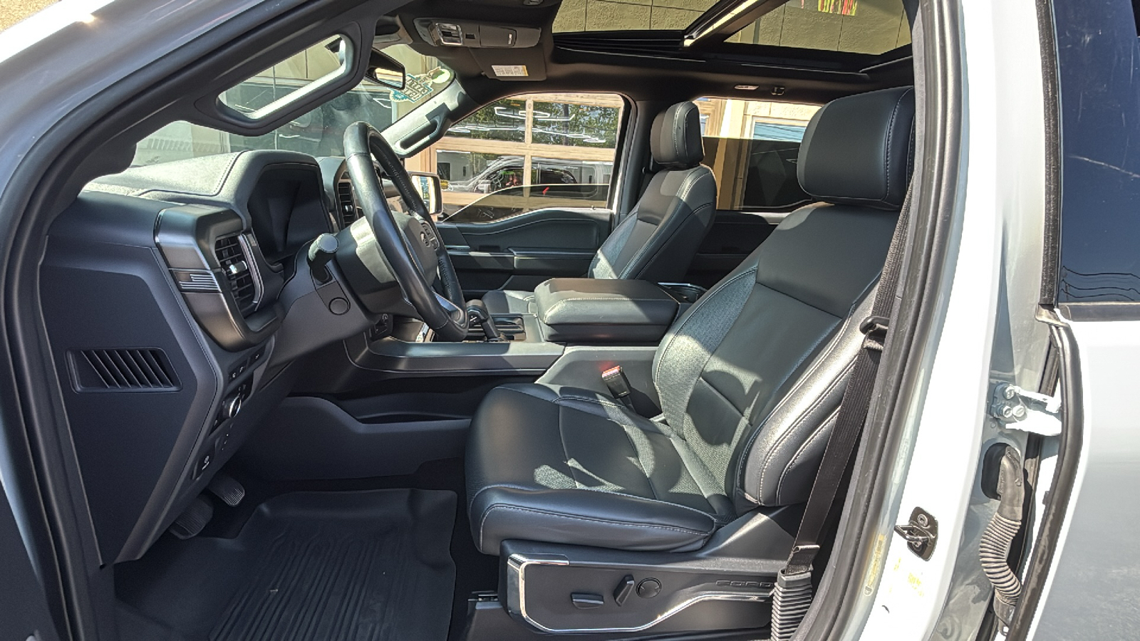 Car Connection Superstore - Used vehicle - TRUCK FORD F-150 CREW 2024