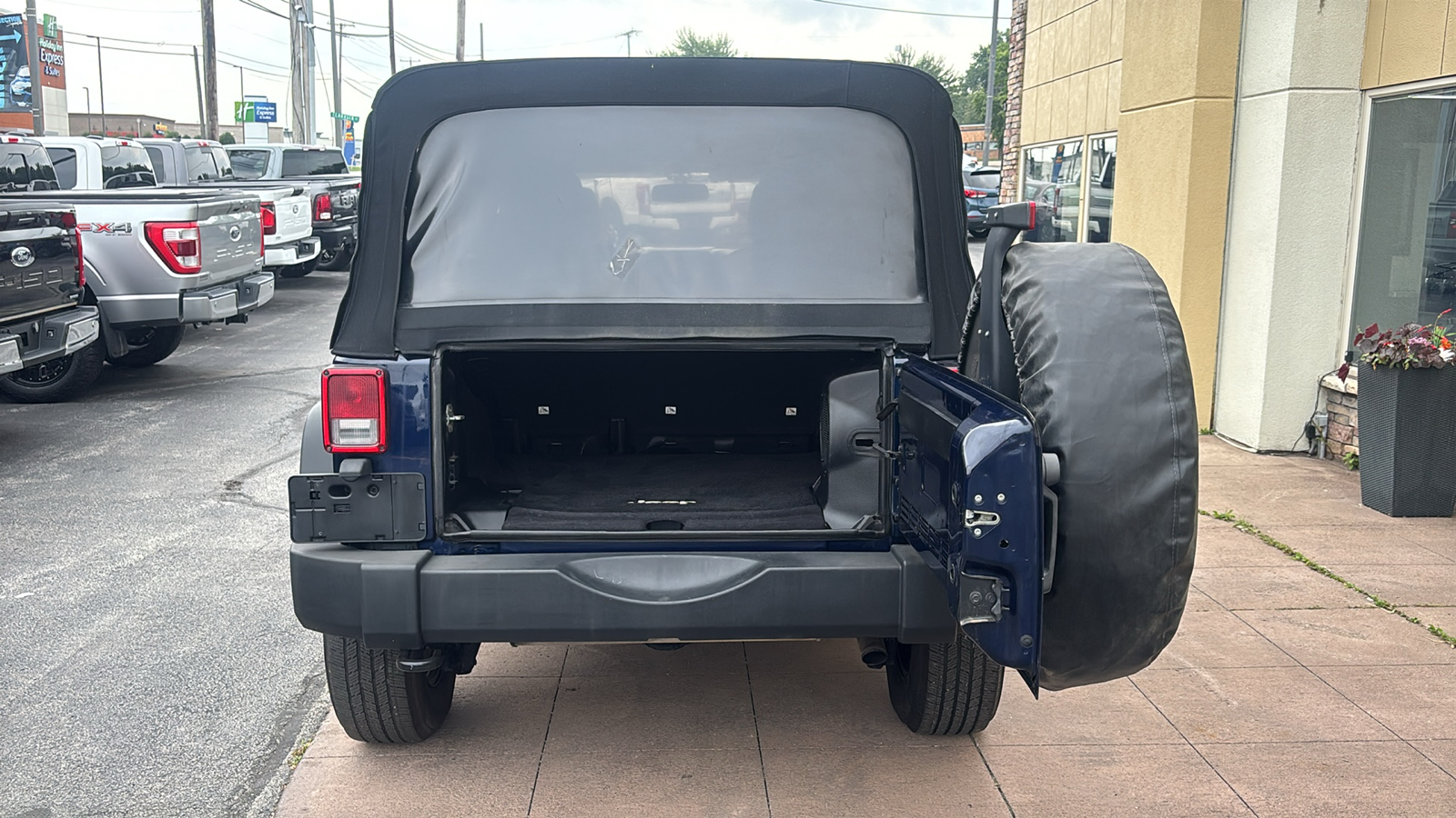 Car Connection Superstore - Used vehicle - SUV JEEP WRANGLER UNLIMITED 2013