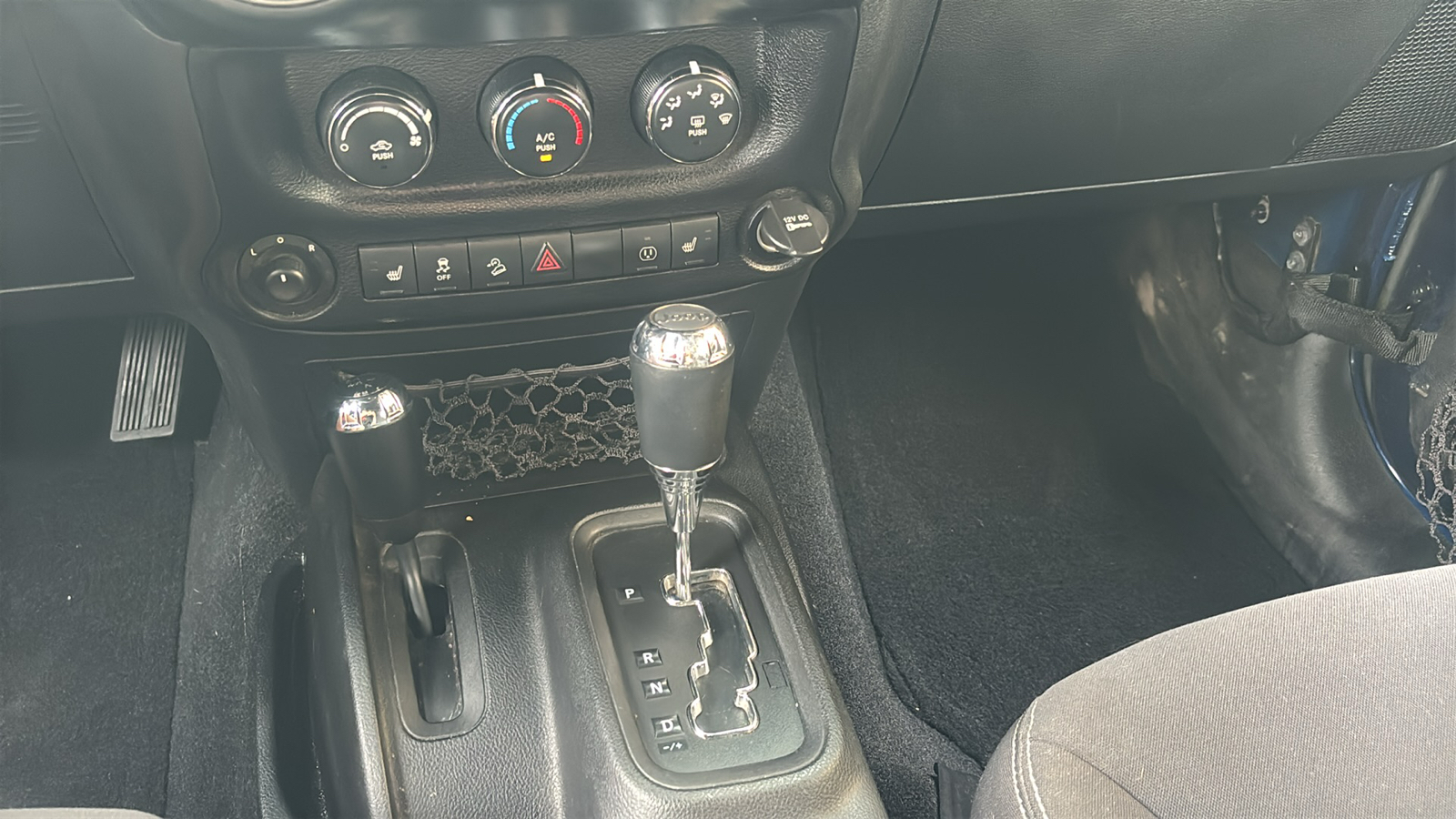 Car Connection Superstore - Used vehicle - SUV JEEP WRANGLER UNLIMITED 2013