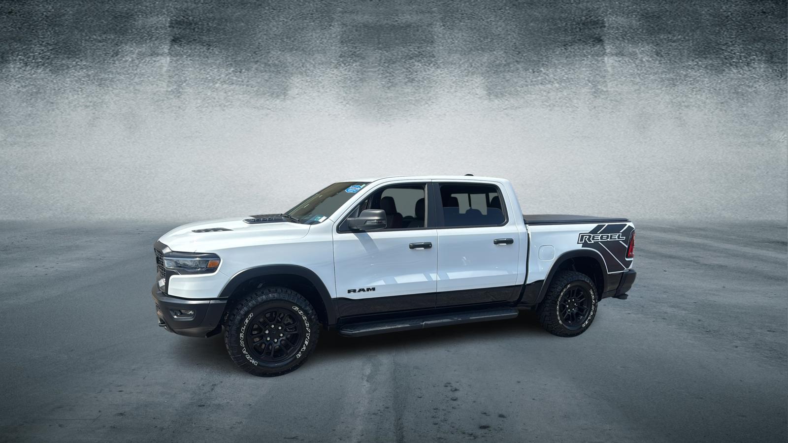 Car Connection Superstore - Used vehicle - TRUCK RAM 1500 CREW 2025