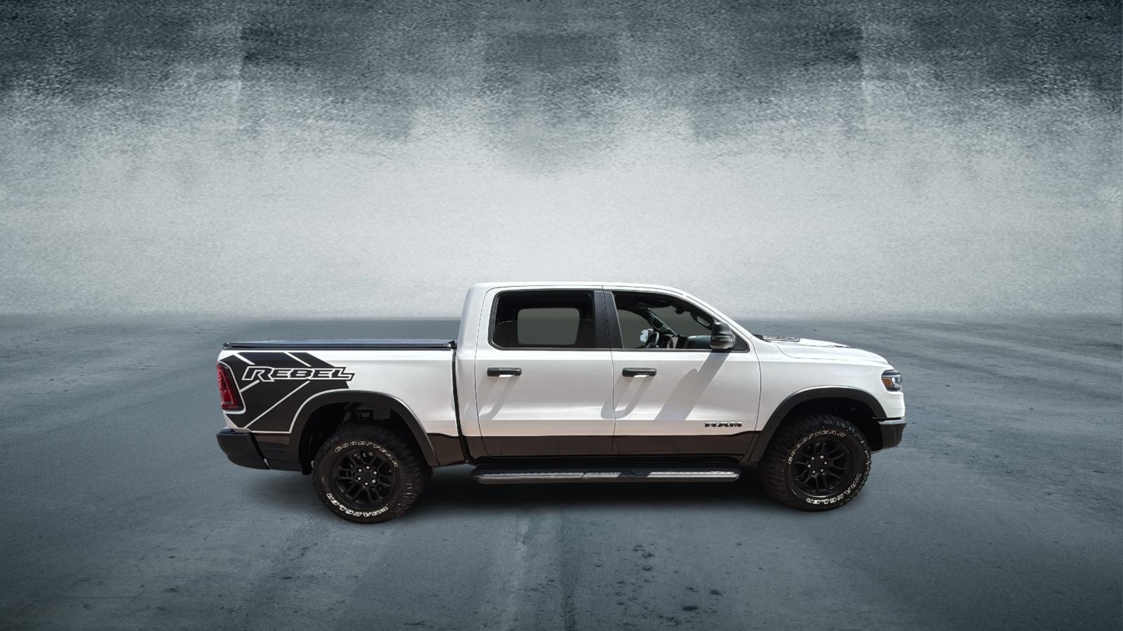 Car Connection Superstore - Used vehicle - TRUCK RAM 1500 CREW 2025
