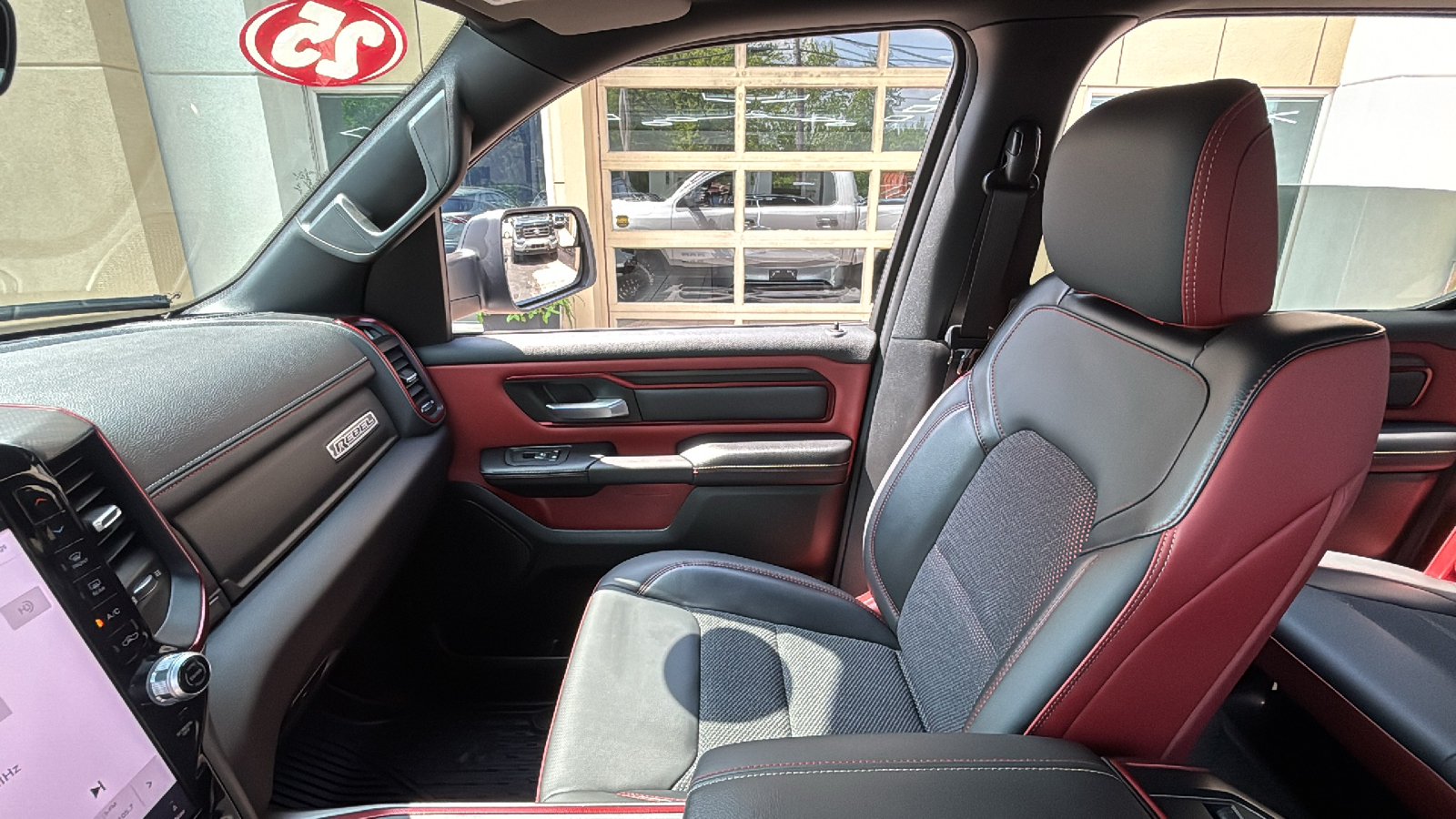 Car Connection Superstore - Used vehicle - TRUCK RAM 1500 CREW 2025