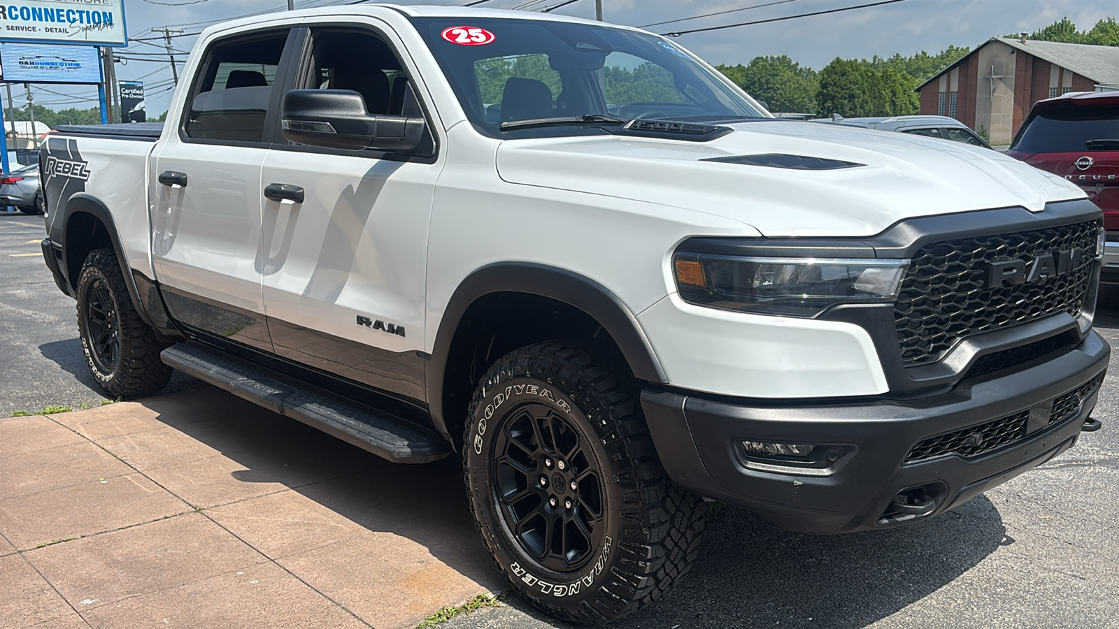 Car Connection Superstore - Used vehicle - TRUCK RAM 1500 CREW 2025