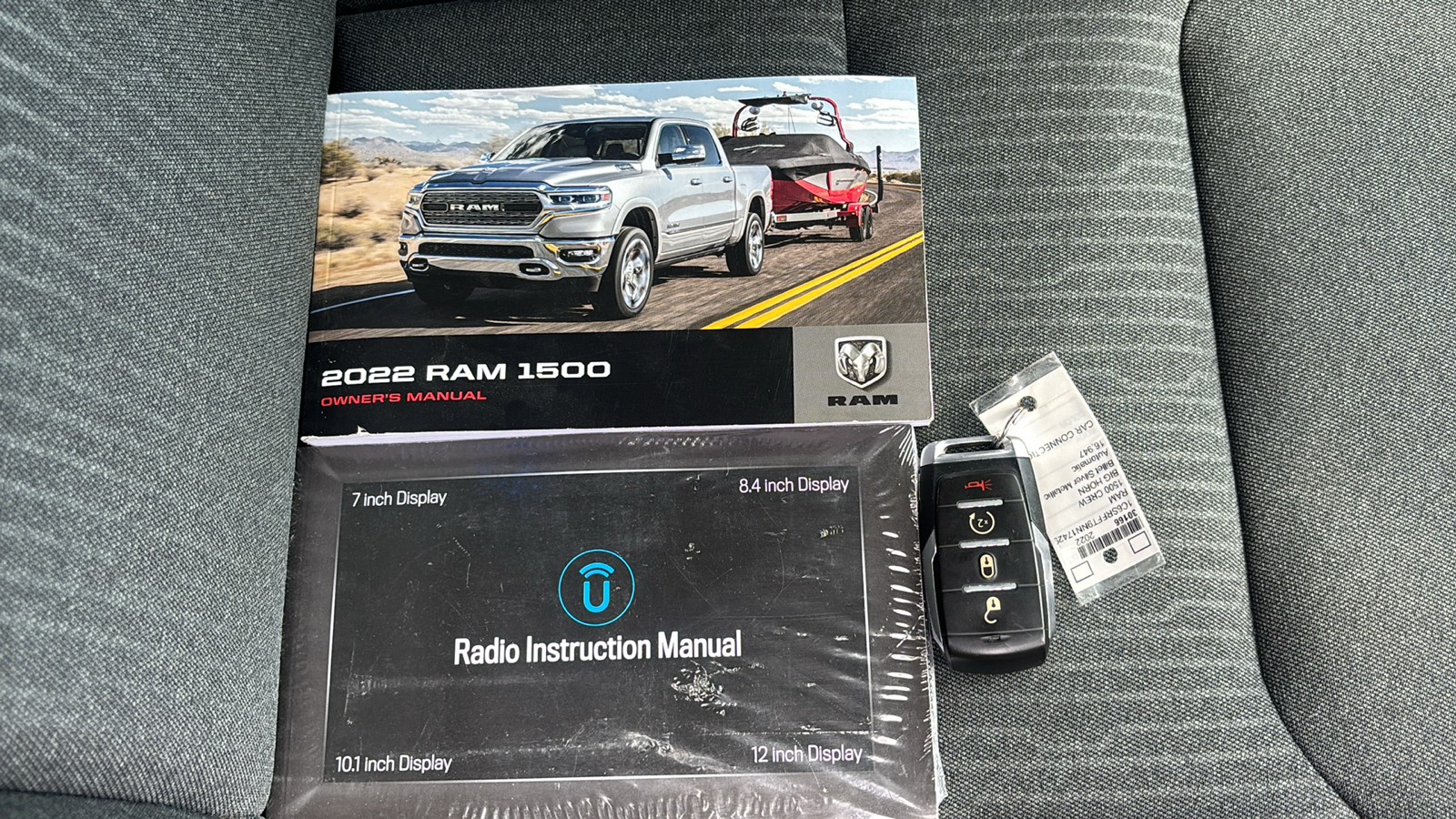Car Connection Superstore - Used vehicle - TRUCK RAM 1500 CREW 2022