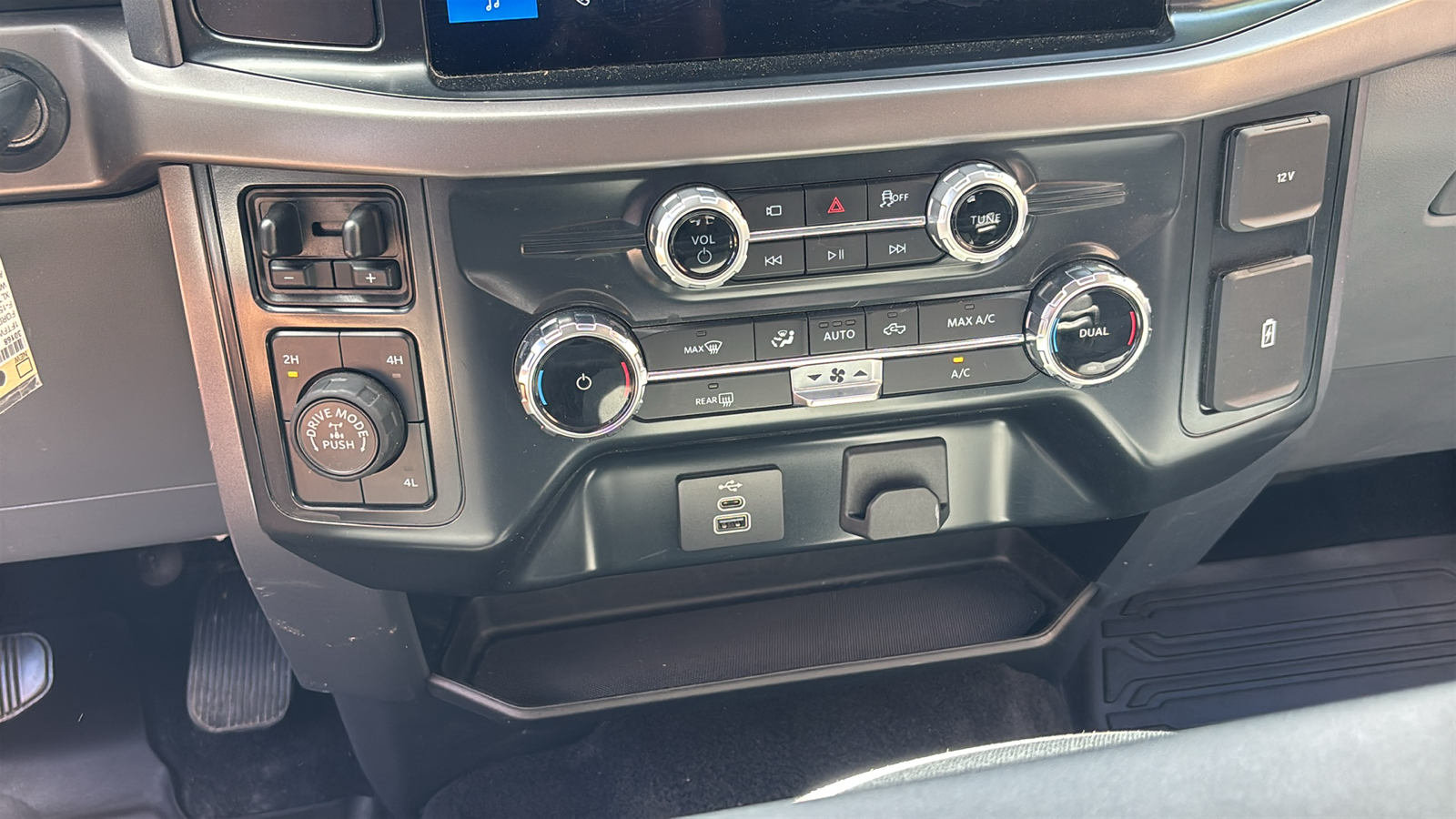 Car Connection Superstore - Used vehicle - TRUCK FORD F-150 CREW 2025
