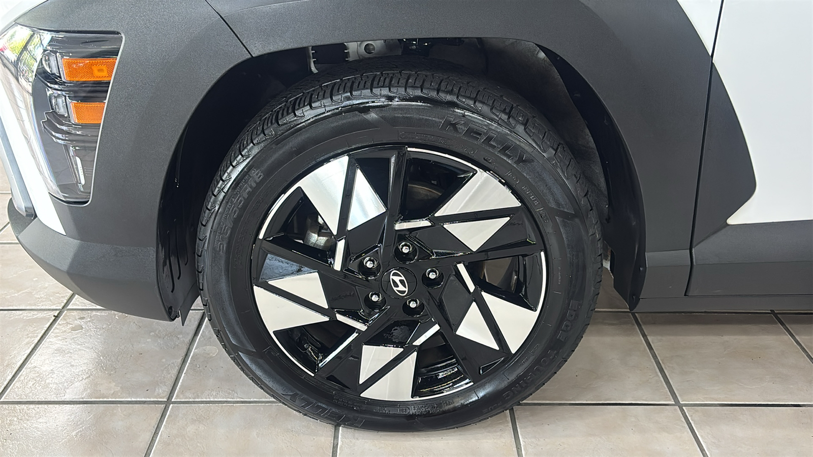 Car Connection Superstore - Used vehicle - SUV HYUNDAI KONA 2024