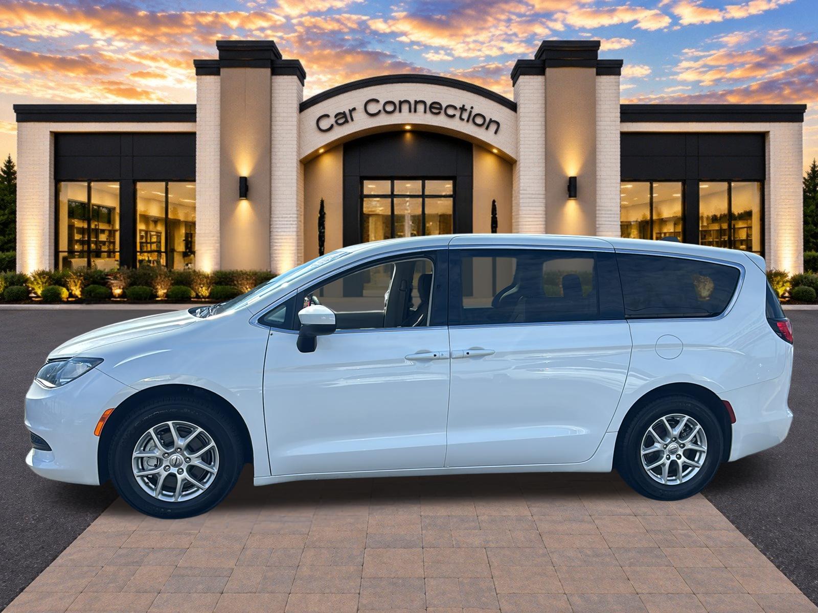 Car Connection Superstore - Used vehicle - MINIVAN CHRYSLER VOYAGER 2023