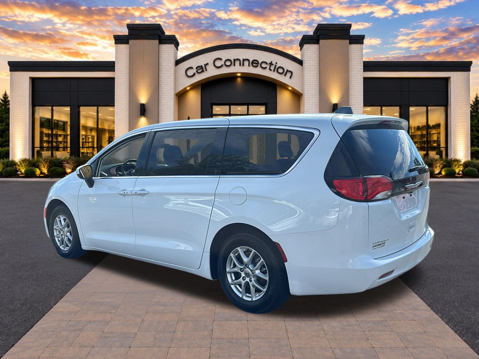 Car Connection Superstore - Used vehicle - MINIVAN CHRYSLER VOYAGER 2023