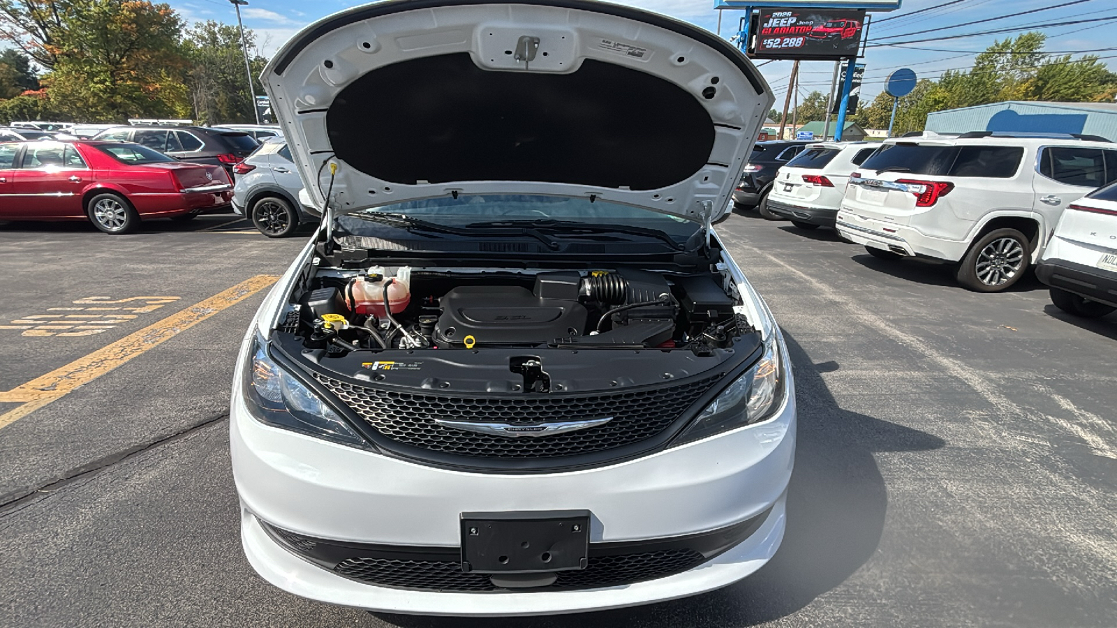 Car Connection Superstore - Used vehicle - MINIVAN CHRYSLER VOYAGER 2023