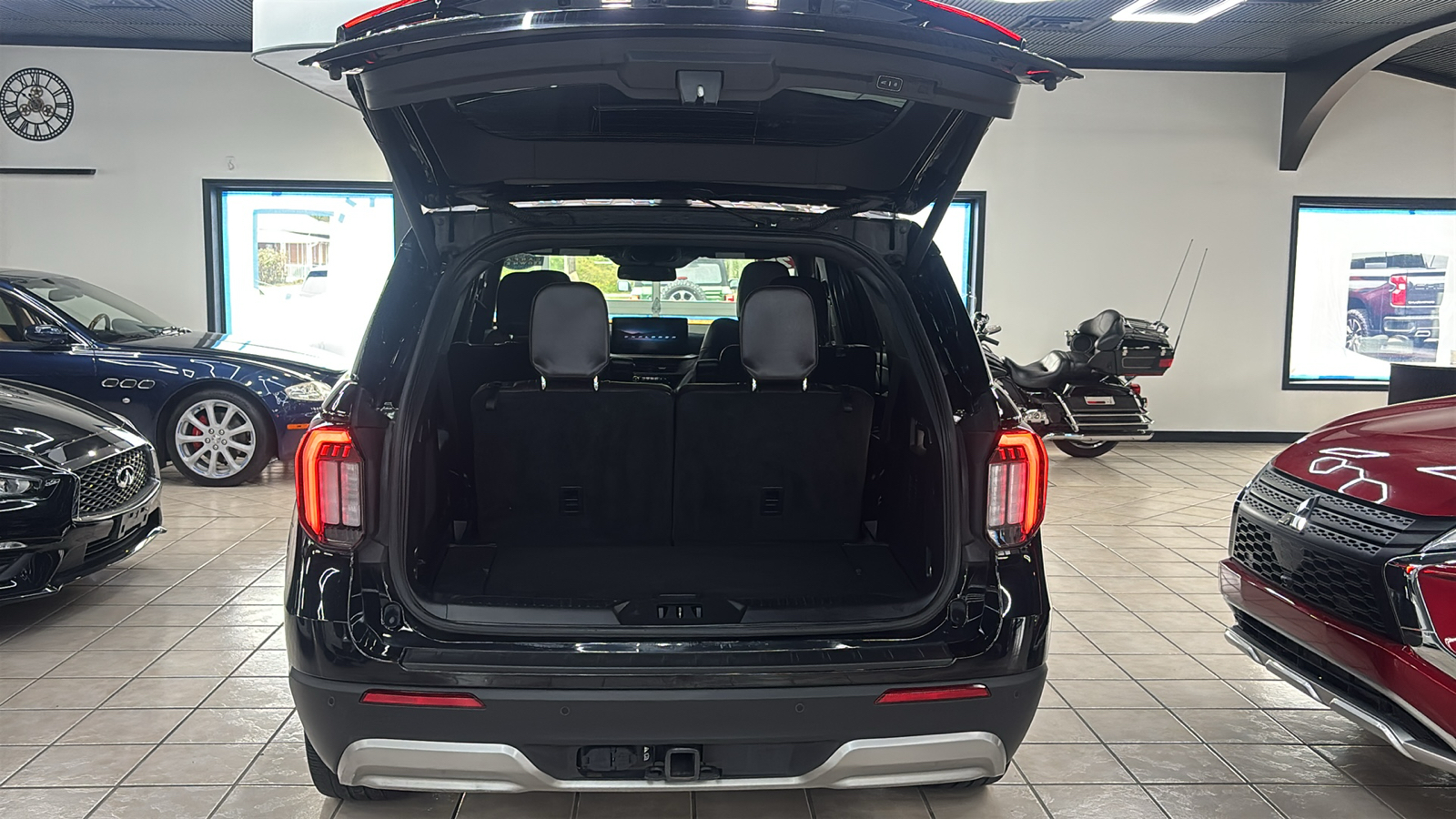 Car Connection Superstore - Used vehicle - SUV FORD EXPLORER 2025